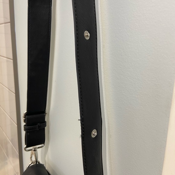 Co-lab crossbody purse with phone holder - Picture 6 of 9